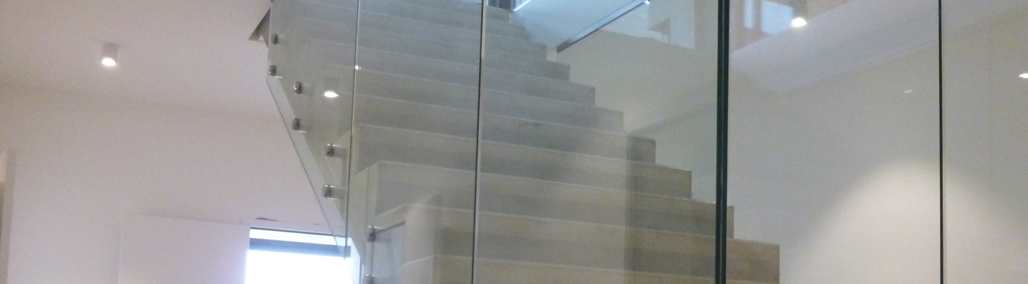 Glasgeländer punktgehalten Glasgeländer punktgehalten