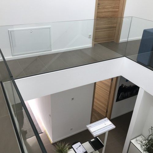 Ganzglasgeländer